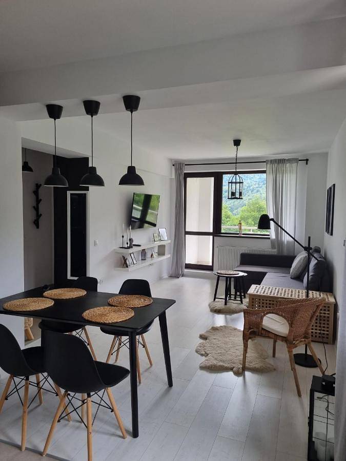 Gîte pour 4 personnes, avec vue et terrasse à Sinaia