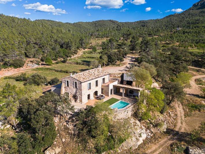 Chalet pour 14 personnes, avec jardin ainsi que vue et piscine