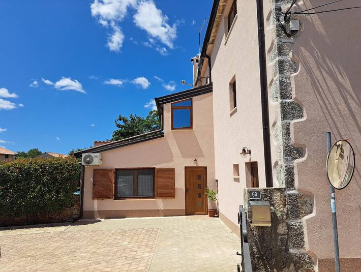 Ferienhaus für 2 Personen, mit Garten und Whirlpool in Kastelir - 4