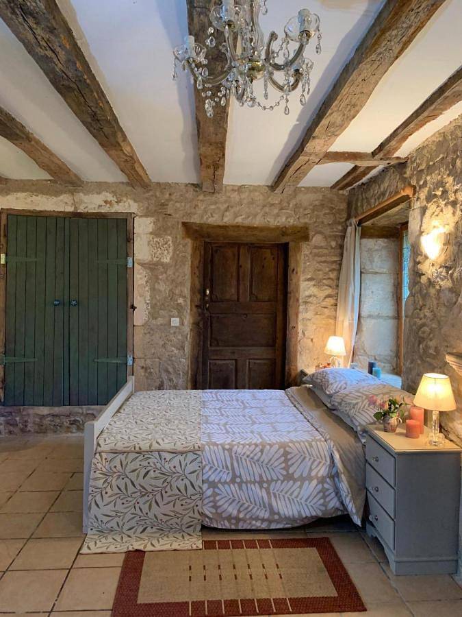 Appartement entier, Idyllic Gite Holidays In Rural Stunning French Countryside With Pool in Antigny, Vienne (France)