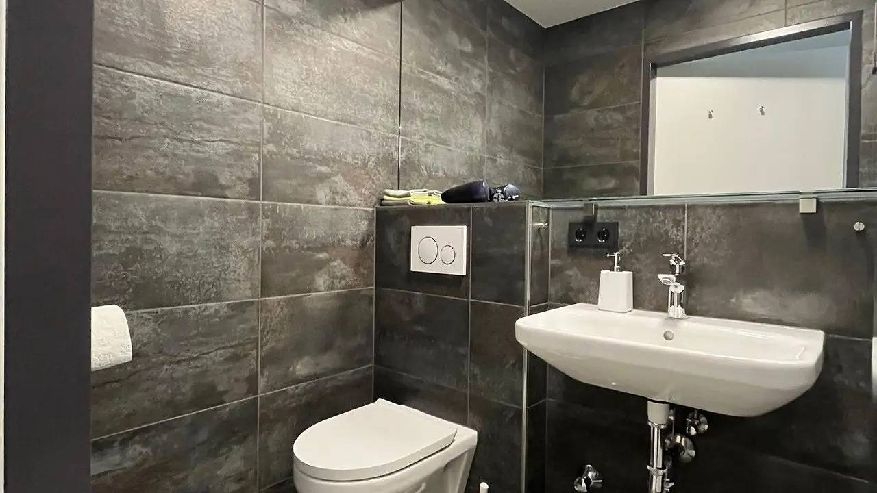 Ganze Ferienwohnung, Ferienwohnung für 2 Personen (20 m²) in Linz in Linz, Linz-Wels