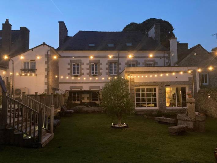 Chambre d’hôte pour 2 personnes, avec vue et jardin ainsi que piscine et terrasse en Cotes-d'Armor - 2