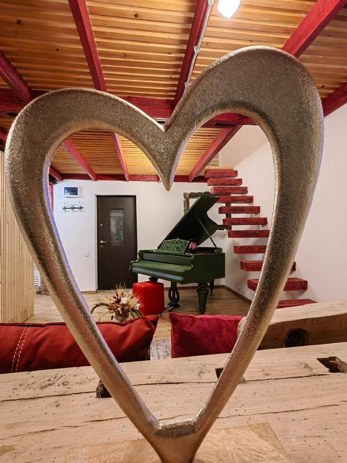 B&b per 6 persone, con Idromassaggio e Terrazza nonché Giardino e Panorama a Brasov