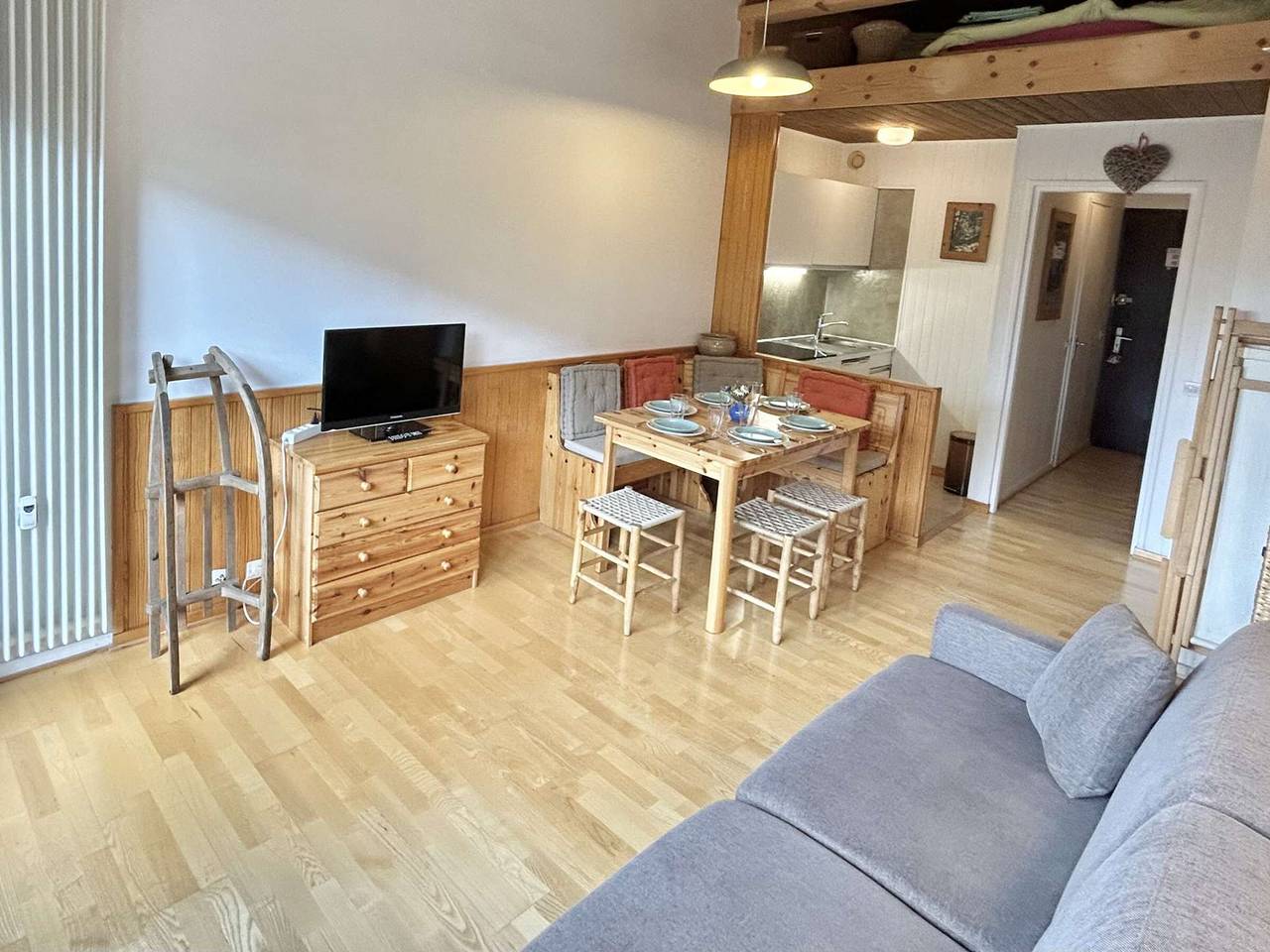 Studio entier, Studio + Alcôve 4 Couchages, Balcon, Parking, Skis - Proche Rochebrune, Megève in Megève, Pays du Mont-Blanc