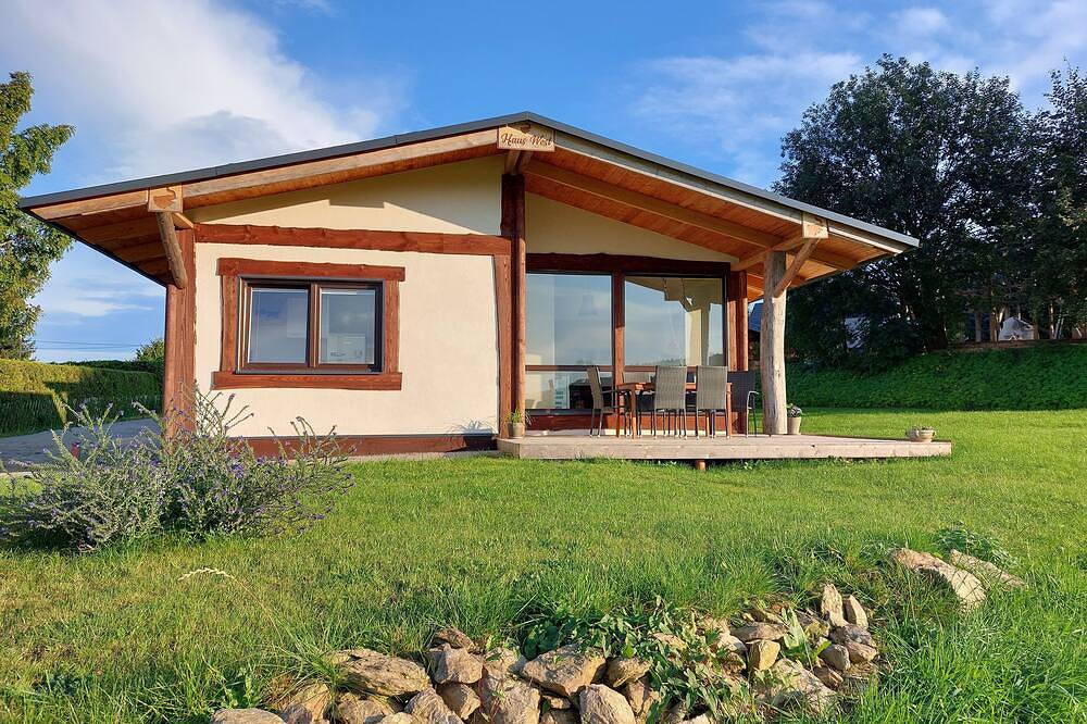 Gemütliches neu gebautes Ferienhaus im Herzen der Erzgebirges \"Haus West\" in Pockau-Lengefeld, Erzgebirge