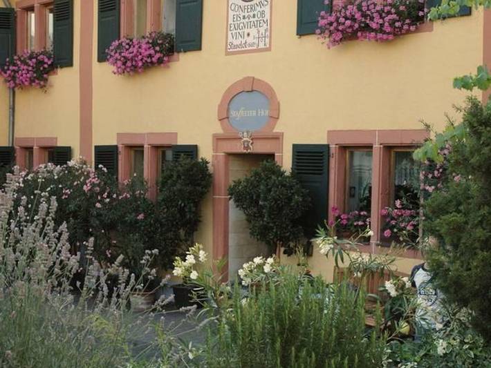 Ferienwohnung für 6 Personen, mit Balkon und Garten, kinderfreundlich in Kröv - 2