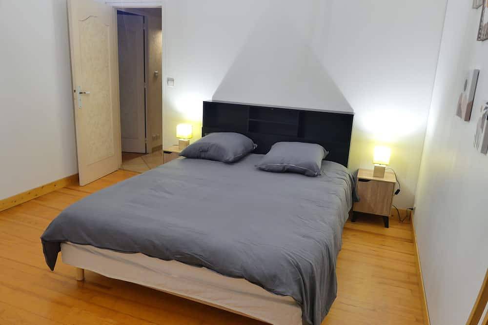 Appartement entier, Gîte La Luna in Genestelle, Parc naturel régional des Monts d'Ardèche