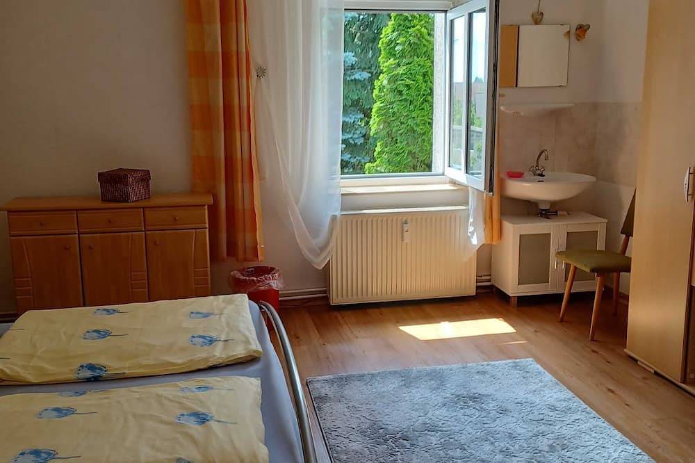 Ganze Wohnung, Ouart, Renate - Ferienwohnung in Ludorf, Müritz