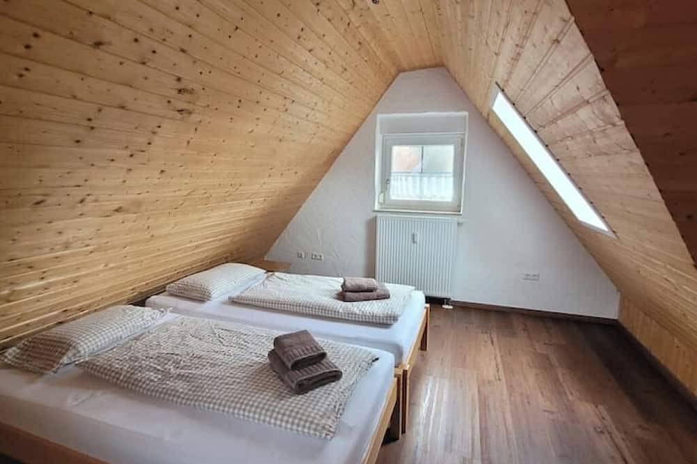 Apartment in Murbachhof up to 10 people. Cooking possible in Bühl, Mittlerer Schwarzwald