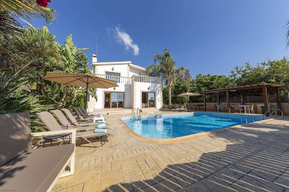Casa vacanza a Αργάκα a partire da 310€ a notte