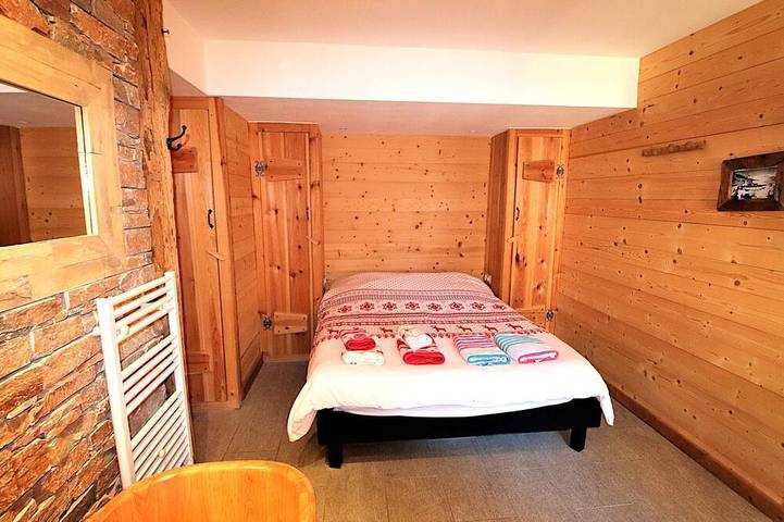 Chalet für 12 Personen in Vars mit privatem Jacuzzi, Kino und Blick auf die Pisten in Vars (station de ski), Vars