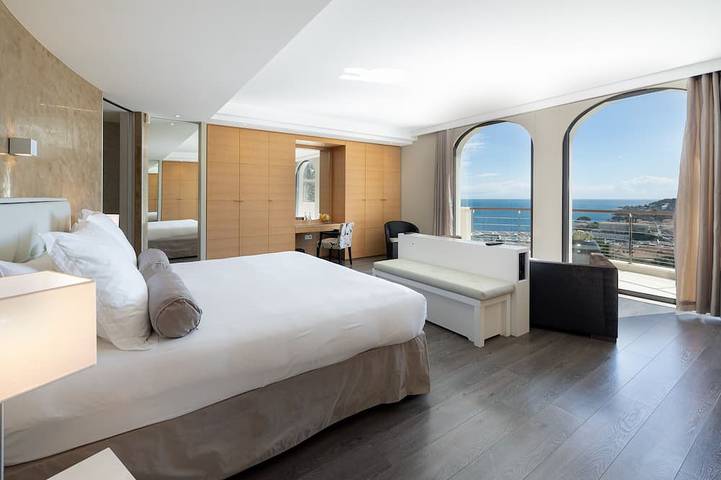 Villa pour 16 personnes, avec jacuzzi ainsi que jardin et terrasse dans Cap Ferrat - 4