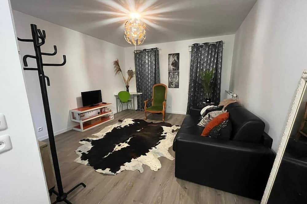 Entire apartment, Cosy Studio 5Km From Paris _ New in Noisy-le-Sec, Seine-Saint-Denis