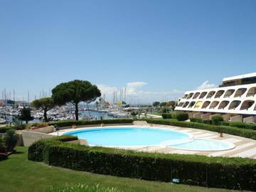 Gîte pour 2 personnes, avec piscine et balcon au Le Grau-du-Roi