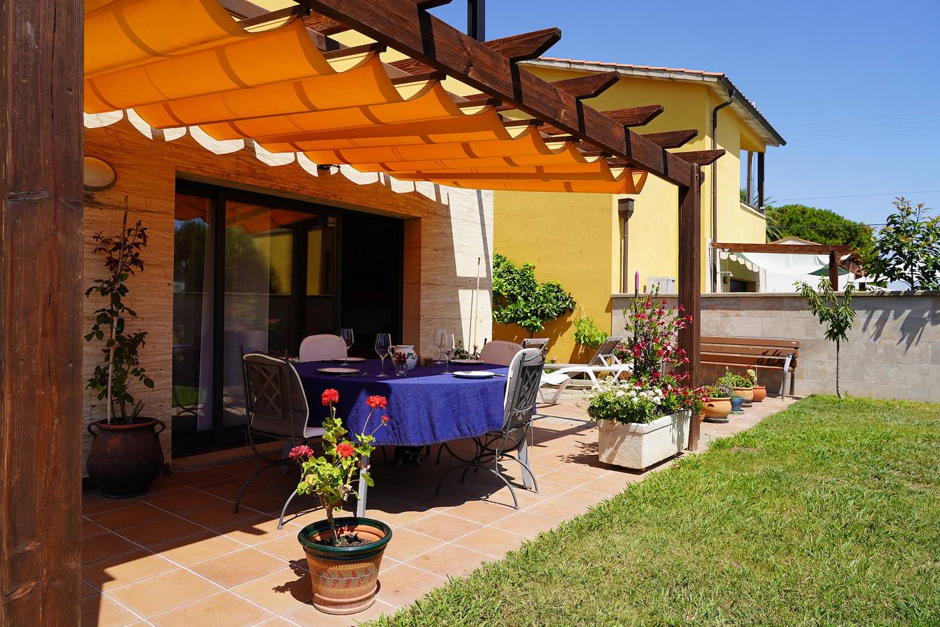 Gemütliches Ferienhaus in Strandnähe in Sant Pere Pescador, Oberampurien