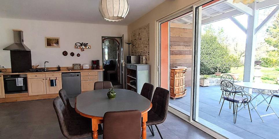 Gîte pour 4 personnes, avec Terrasse et Jardin à Puybegon - 3