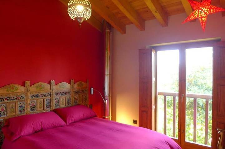 Casa La Marina. Berbes. Finca 3000 m2, Parkplatz, Blick auf das Meer / Berge, Golf 500 m in Ribadesella, Costa Verde (Spanien)