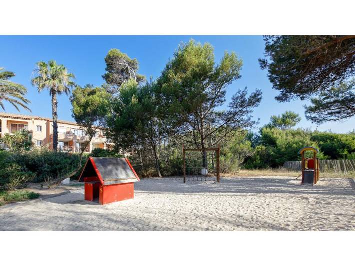 Location de vacances pour 4 personnes, avec piscine, adapté aux familles à Giens