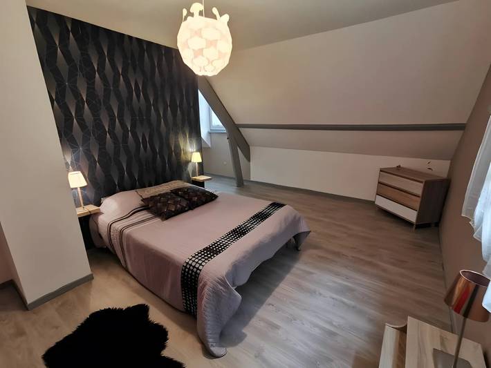 Bed and Breakfast 'Chambre Quadruple' with Shared Pool, Shared Terrace and Wi-Fi in Chitenay, Sologne