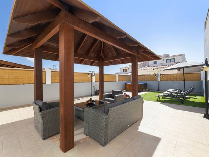 Chalet para 6 personas, con terraza y jacuzzi en Fuerteventura - 2