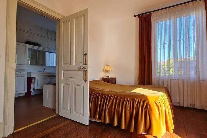 Gîte pour 12 personnes, avec jardin dans Écrouves - 4