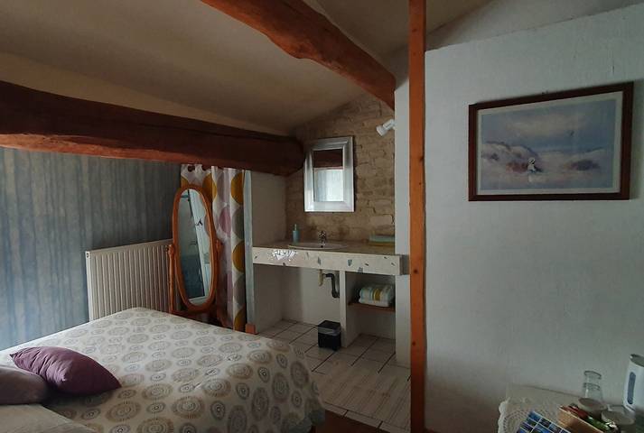 Chambre d’hôte pour 2 personnes, avec piscine et jardin