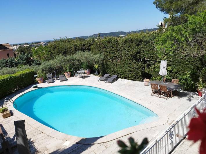 Maison d’hôte pour 4 personnes, avec jardin ainsi que vue et piscine à Beaucaire - 3