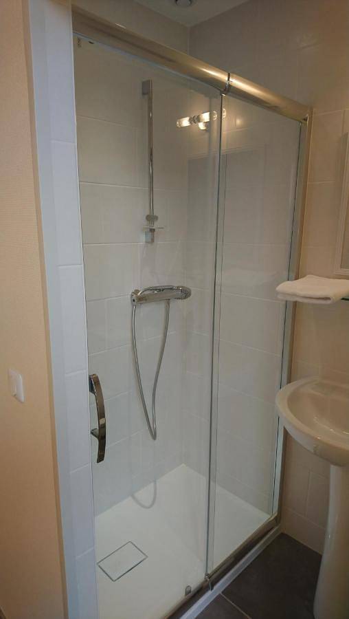 Hôtel pour 2 personnes, avec terrasse ainsi que vue et jardin à Lesparre-Médoc - 4