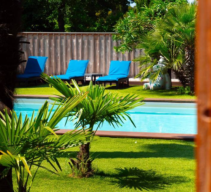 Chambre d’hôte pour 2 personnes, avec terrasse et jacuzzi ainsi que jardin et piscine au Bassin d'Arcachon - 3