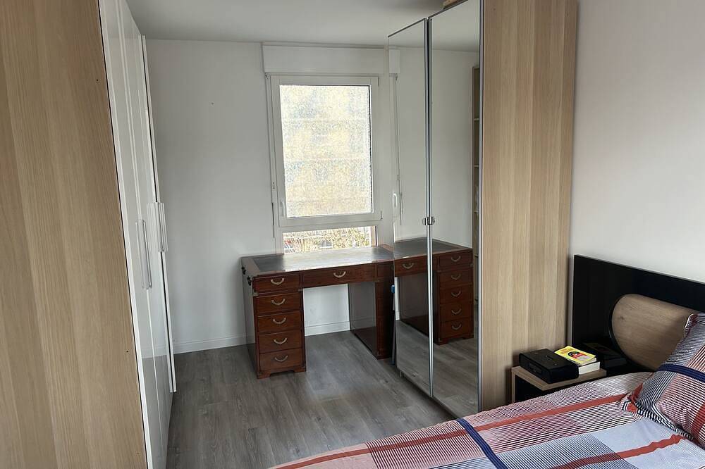 Entire apartment, Apartment with terrace in Aubervilliers in Aubervilliers, Seine-Saint-Denis