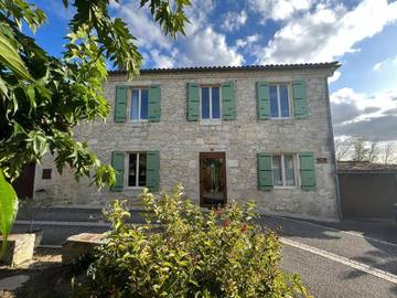 Chambre d’hôte pour 2 personnes, avec jardin ainsi que piscine et vue dans Gaudonville