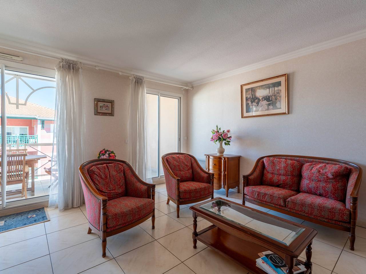 Entire apartment, Central Arcachon Apartment - 2 Bedrooms, Terrace, Parking, Near Parc Mauresque in Arcachon, Arcachon region