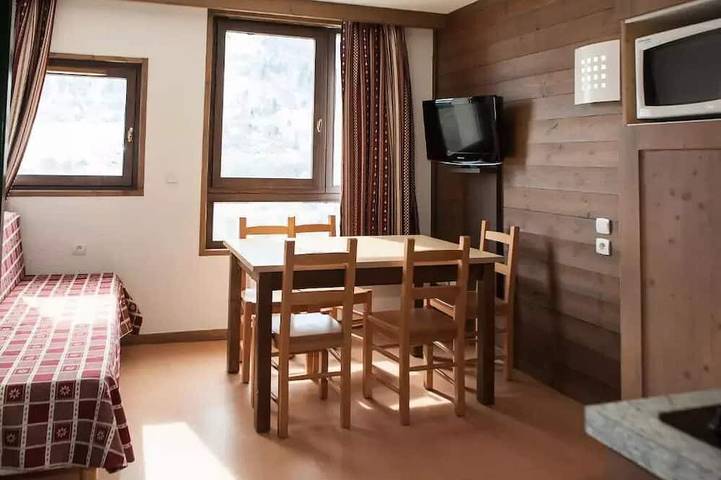 Village vacances pour 3 personnes, avec sauna et jacuzzi dans les Alpes francaises