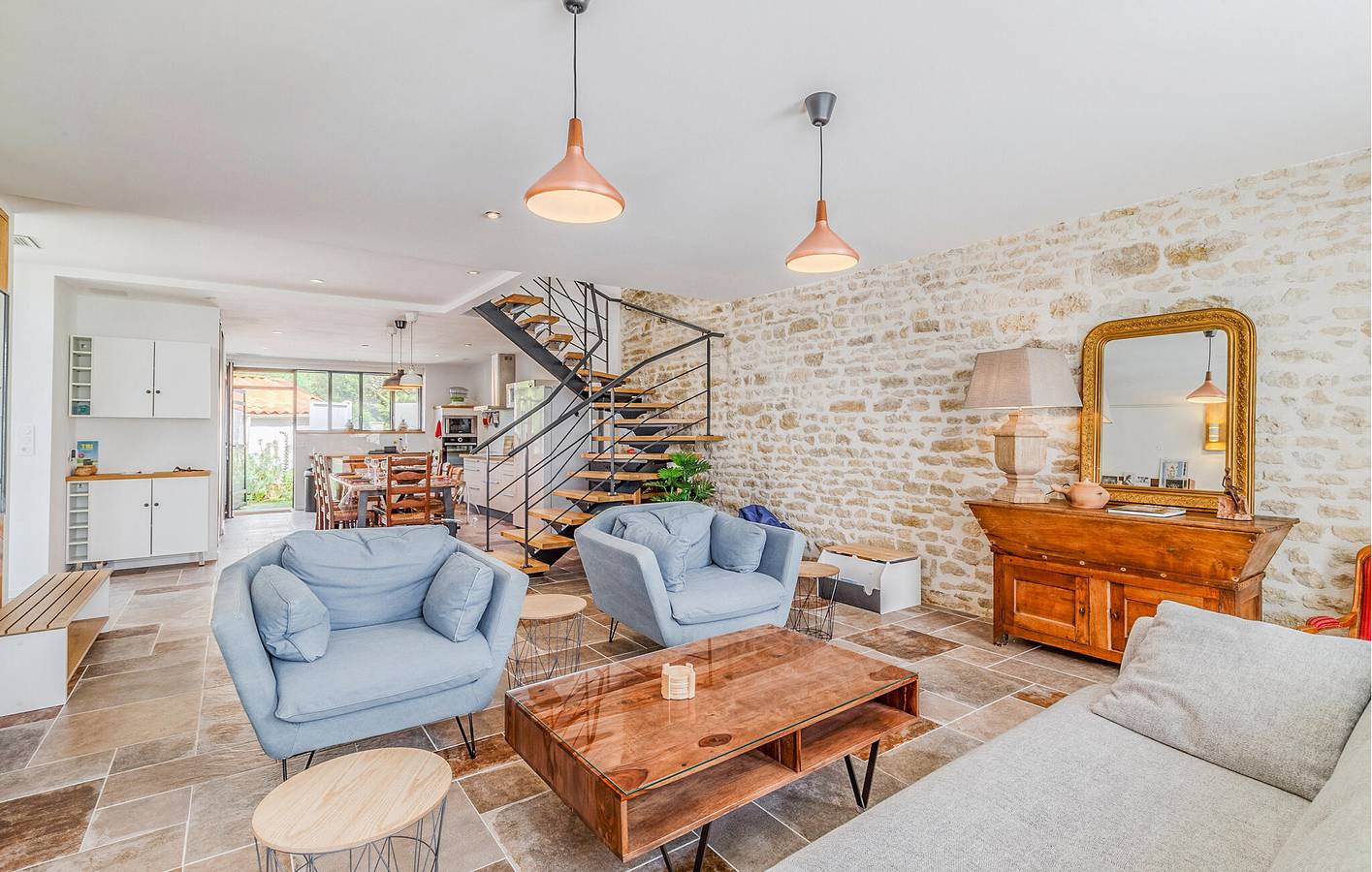 Appartement spacieux avec piscine, jardin et Internet in Saint-Germain-de-Marencennes, Région de Rochefort