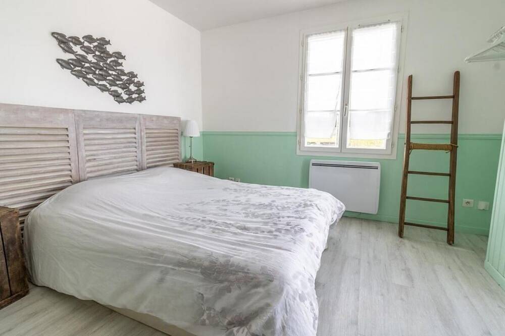 Maison leaureduphare 8 personne sur l'ile de ré à 300m de la plage in Saint-Clément-des-Baleines, Île de Ré