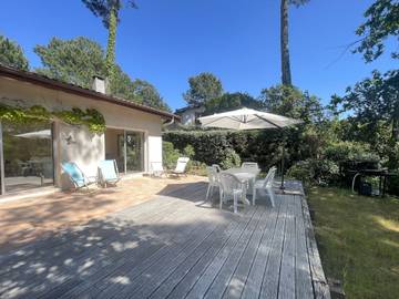 Location de vacances pour 7 personnes, avec terrasse dans Pyla Plage