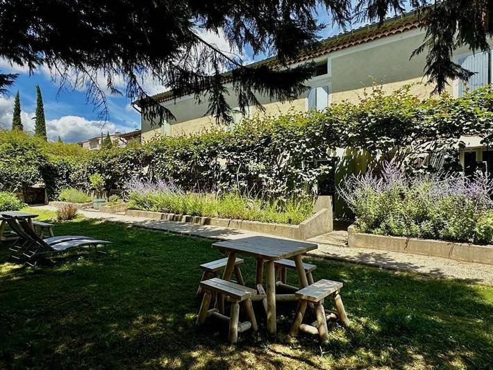 Appartement de vacances pour 6 personnes, avec Terrasse ainsi que Piscine et Vue
