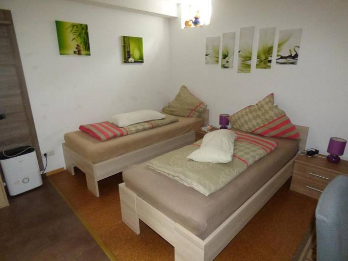 Ferienwohnung für 2 Personen, mit Terrasse und Garten in Eurasburg - 2