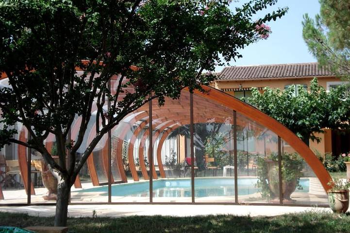 Location de vacances pour 6 personnes, avec jardin à Montaren-et-Saint-Médiers