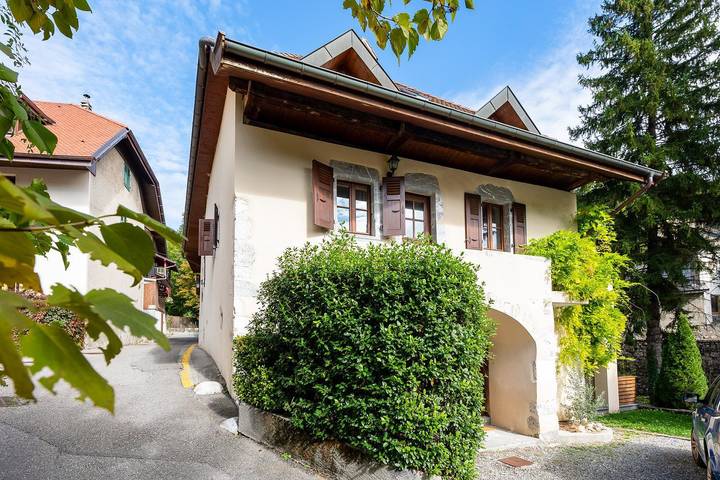 Chalet para 15 personas, con terraza y jardín - 1