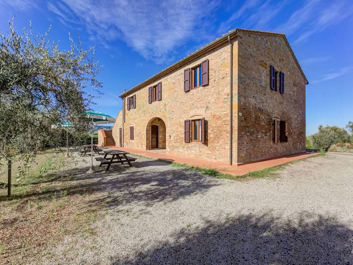 Casa vacanza per 8 persone, con Giardino e Piscina a Gambassi Terme