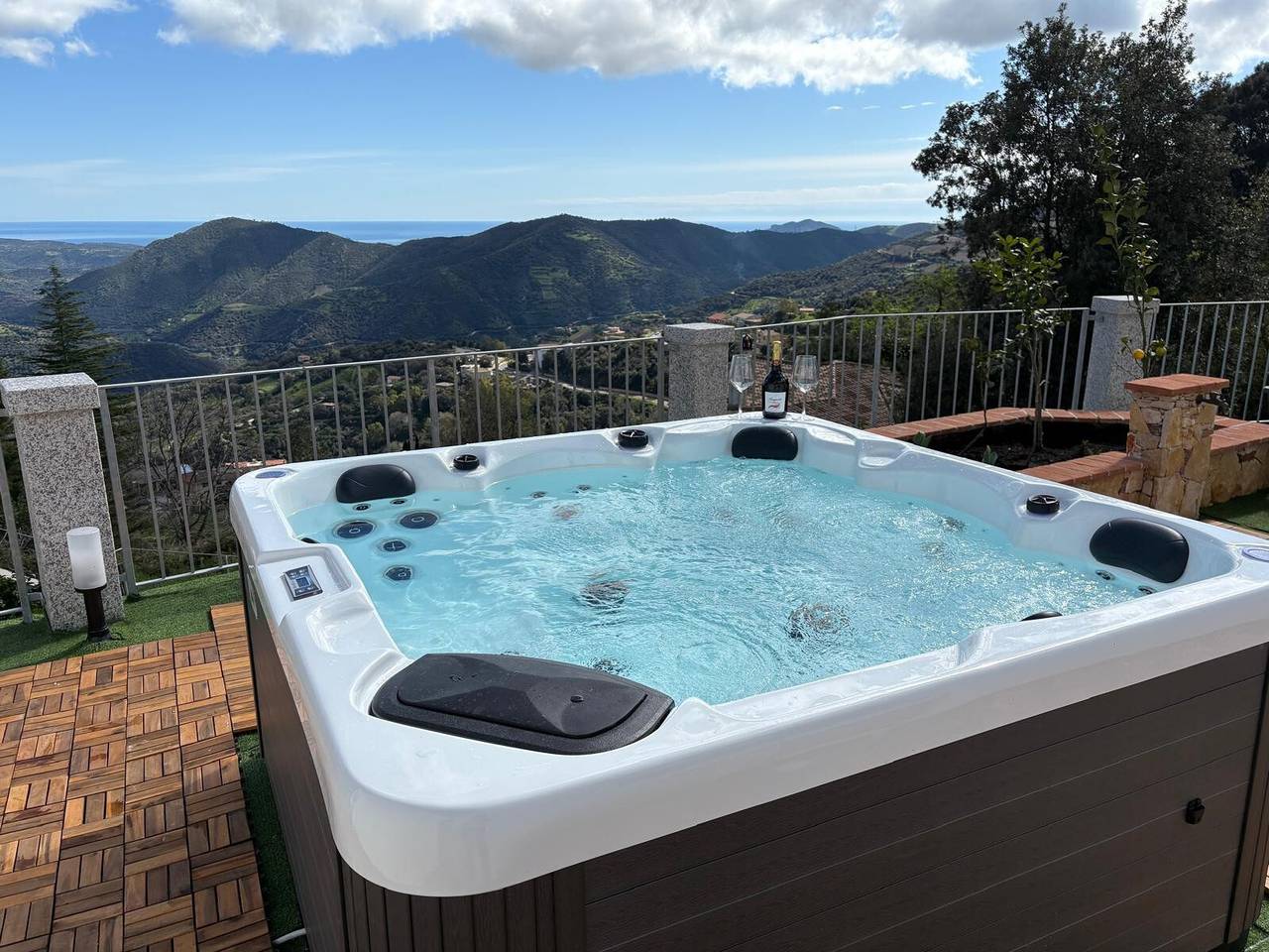 Casa vacanze 'Jerzu S'essia De Su Santu 1' con vista mare, Wi-Fi e aria condizionata in Jerzu, Barbagia
