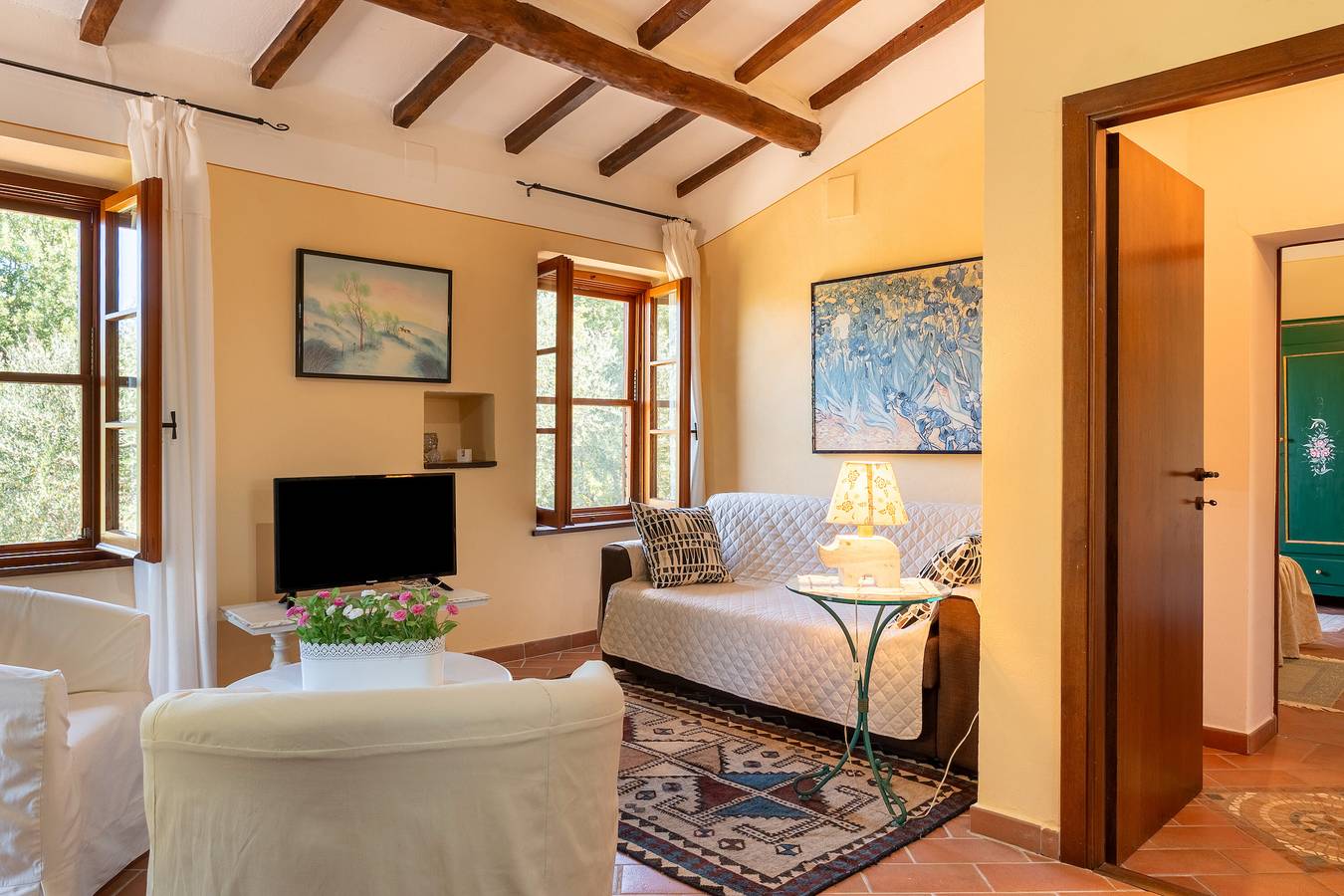 Apartamento entero, Apartamento 'Villa Rosa' con vistas a la montaña y balcón in Torrita di Siena, Provincia de Siena