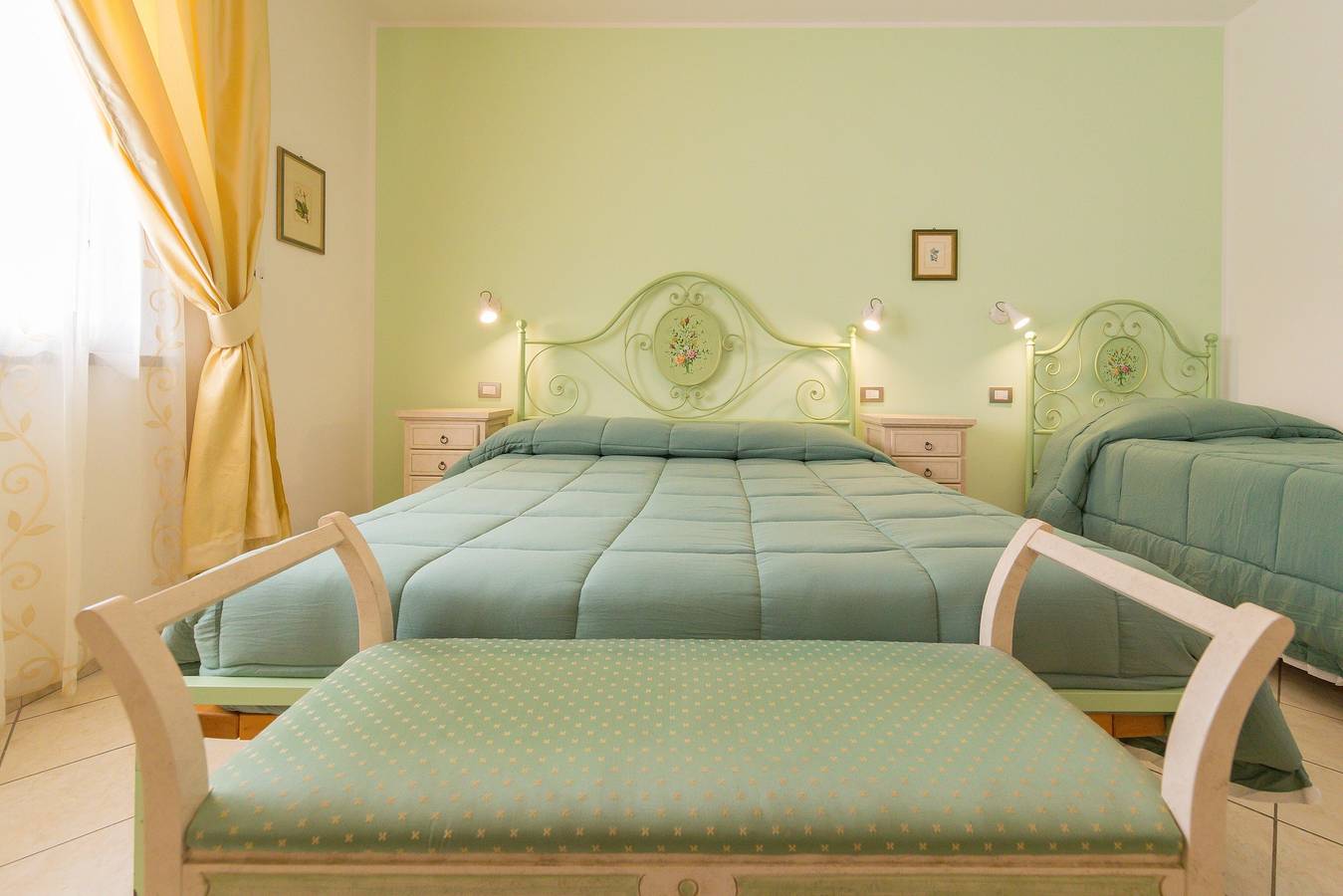 Farmhouse "Il Girasole - Malva" with Shared Pool, Shared Garden & Wi-Fi in Campiglia Marittima, Etruscan Coast