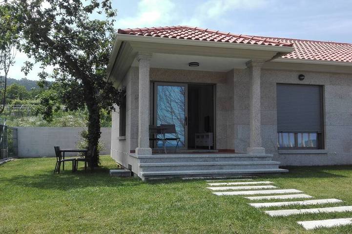 Holiday home for 6 people, with balcony and garden - 1