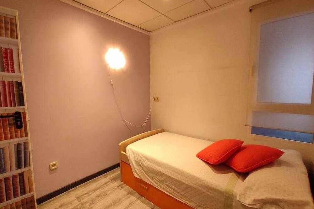 Entire apartment, Charming 3 Bedroom Apartment in Petrer, Spain in Petrer, Alicante Inland