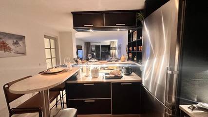 Gîte pour 4 personnes, avec terrasse et vue dans Cinéma L'Aiguille