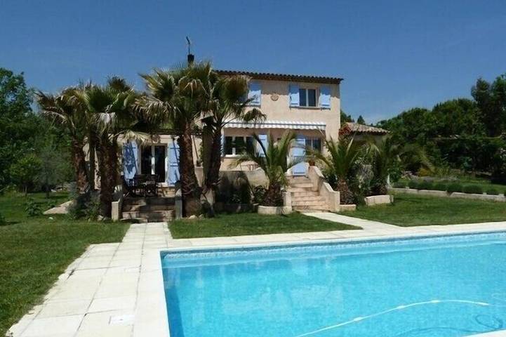 Maison de vacances pour 11 personnes, avec jardin à Saint-Cézaire-sur-Siagne