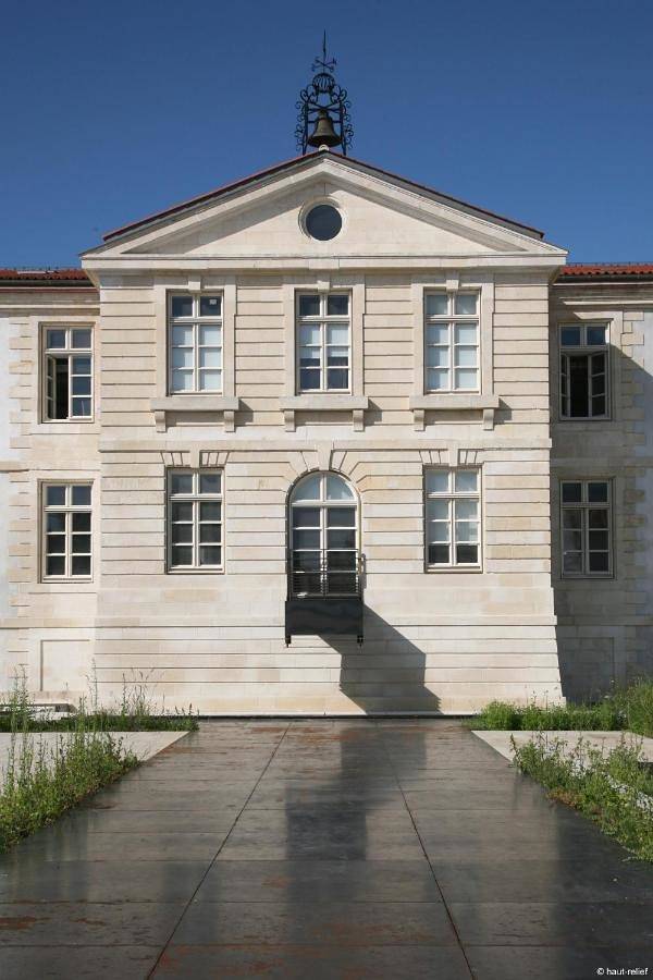 Appartement entier, Superior Three-Bedroom Apartment in Rochefort, Région de Rochefort