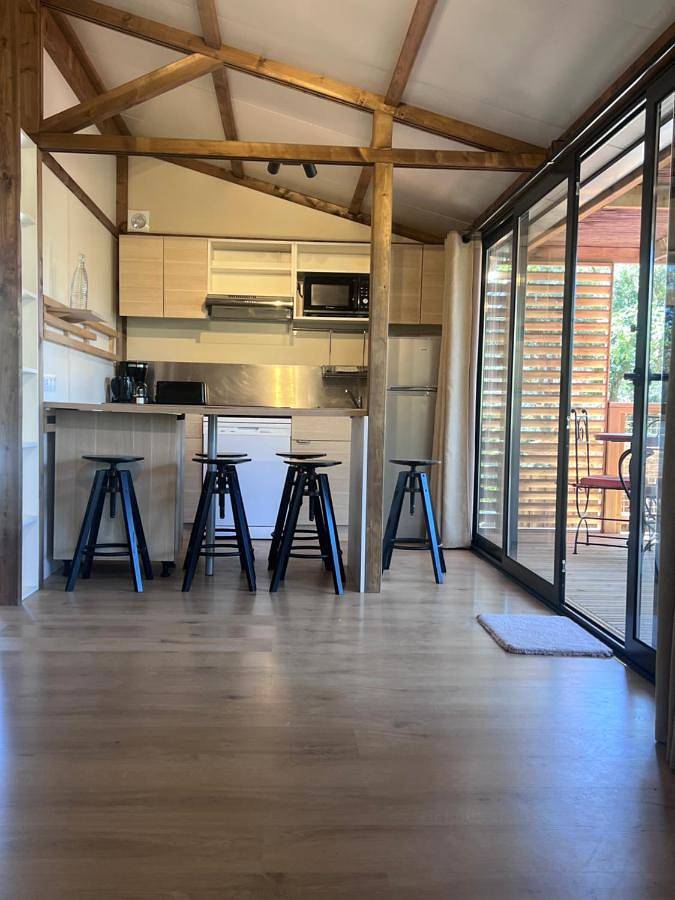 Chalet Cannelle Spa camping Buffalo Hacienda in La Seyne-sur-Mer, Côte méditerranéenne (France)
